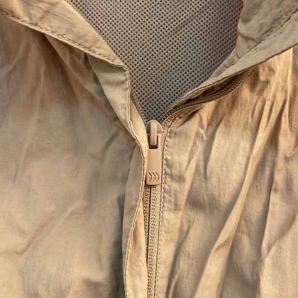 All in motion active windbreaker XXL - Picture 4 of 7